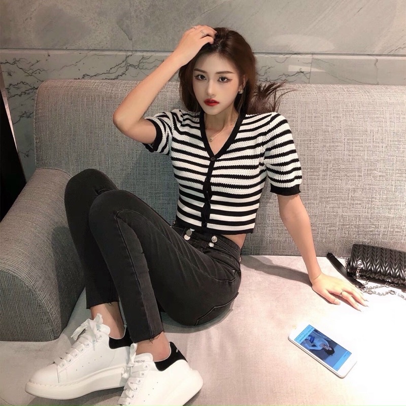 Áo len kẻ tay lỡ cổ viền, Áo kiểu dáng coptop cài cúc AL1301 - NhiNhi Shop