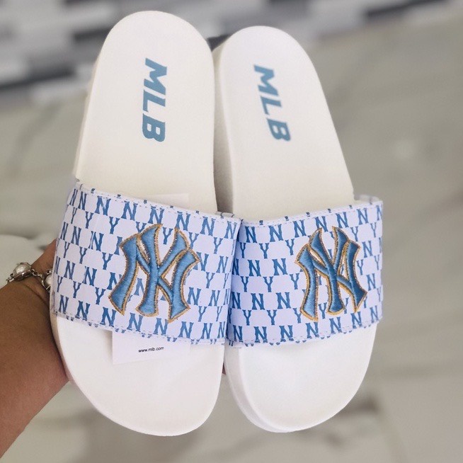 Dép 𝗠.𝗟.𝗕 𝗡𝗬 Quai Ngang Nam Nữ Unisex Siêu Hot Trend đủ size [ Fullbox + Hỗ trợ đổi size ] - Logo Thêu Chữ Màu XANH