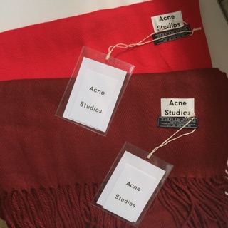 Khăn quàng cổ lông cừu Acne Studios Thuỵ Điển