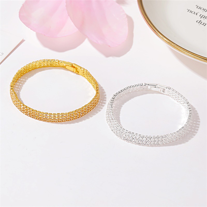 Simple and Simple Three-row Diamond Bracelet for Women  Beautiful Flashing Diamond Bridal Dinner Accessories