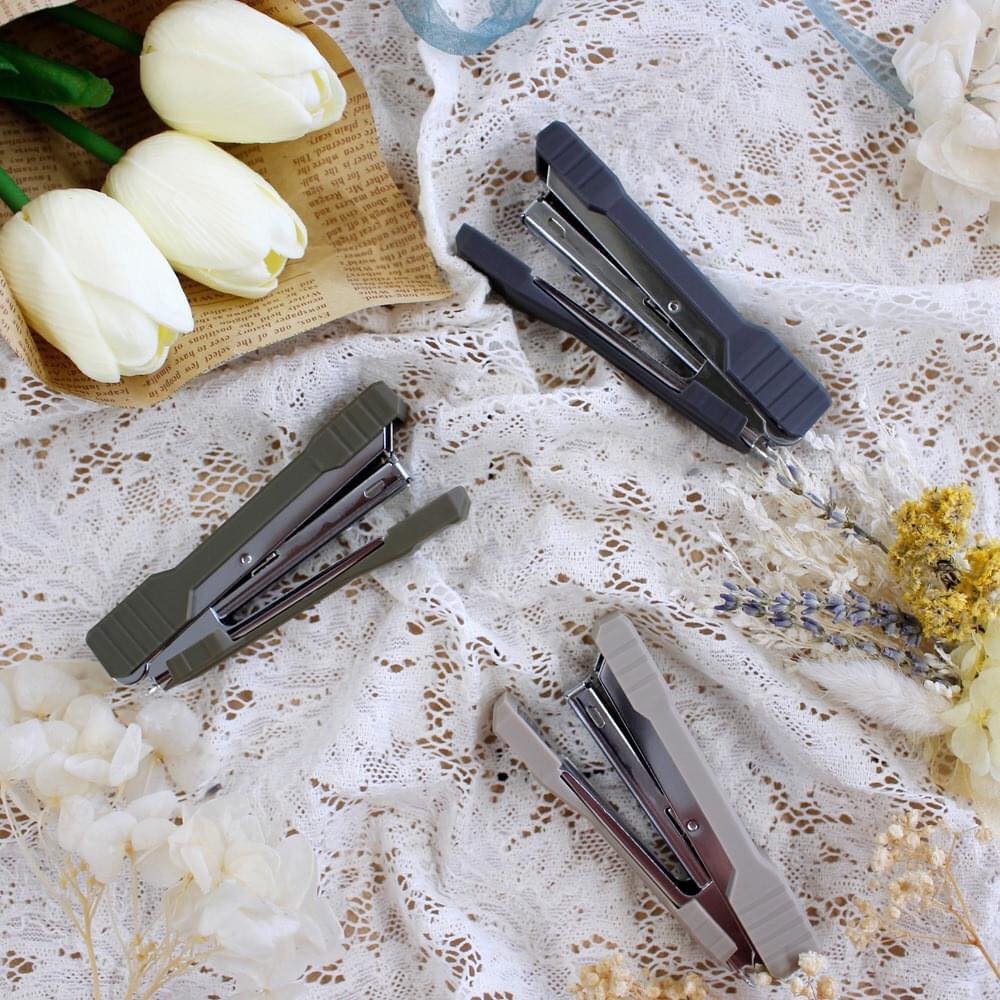 Dập ghim MAX số 10 HD-10G - 1 chiếc/ hộp- Nhập khẩu Nhật Bản, dùng kim bấm số 10 tiêu chuẩn