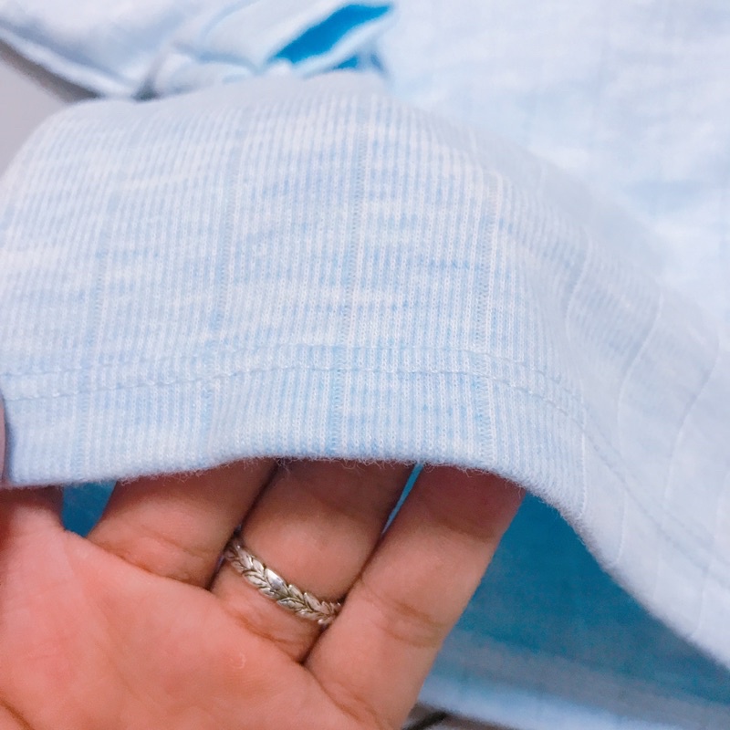 Áo nỉ dài tay cúc vai HN Kids cho bé