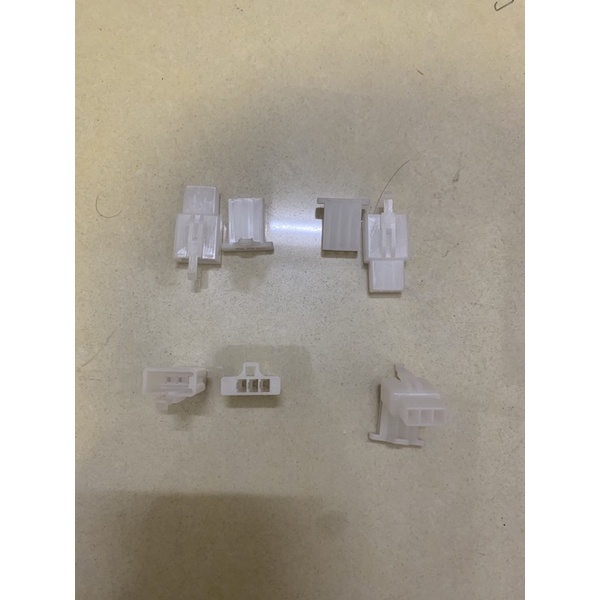 bộ vỏ nhựa 2 lỗ , 3 lỗ , 4 lỗ , 6 lỗ đực cái cho thiết bị điện tử