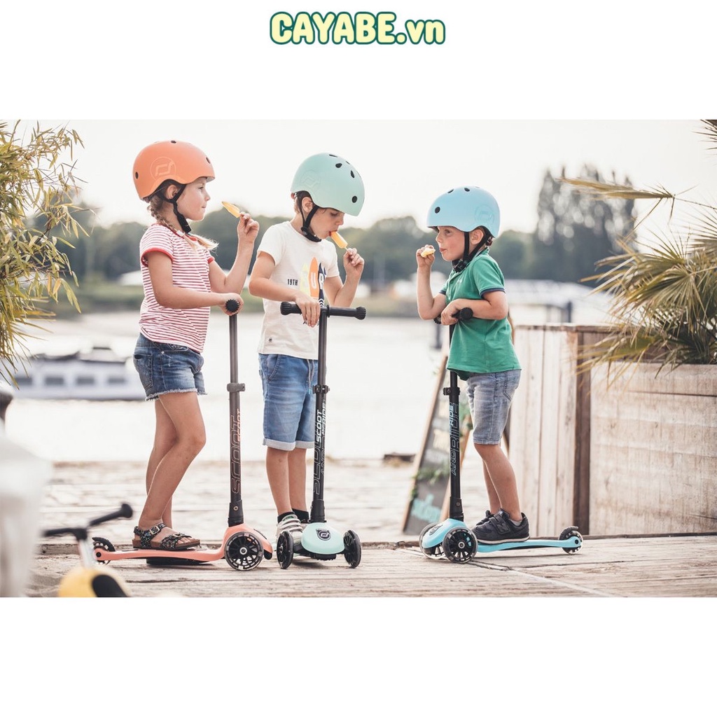Xe scooter cho bé Scoot and Ride Highwaykick 3 bánh xe có đèn LED chính hãng từ 2 tuổi trở lên