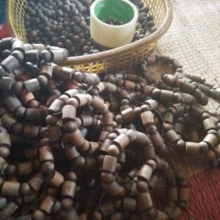 Vòng Gỗ Thủy Tùng