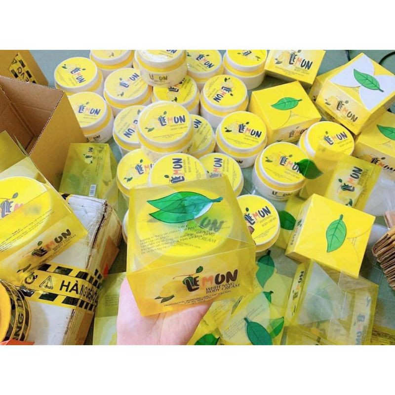 Body chanh siêu trắng có hạt vitamin kích trắng