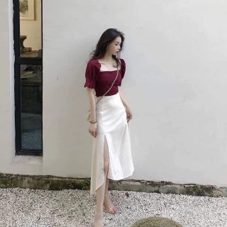 Sét áo cổ vuông tay bồng mix chân váy xẻ