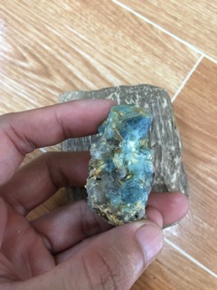 Aquamarin tự nhiên