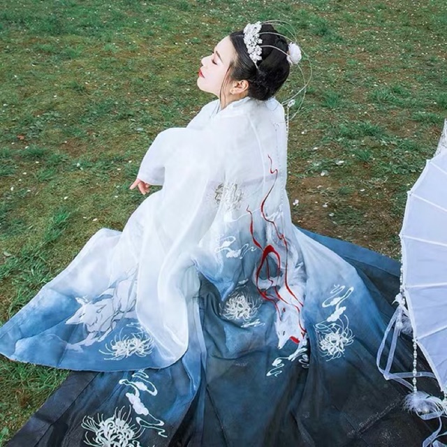 Áo khoác cửu vĩ hồ oder