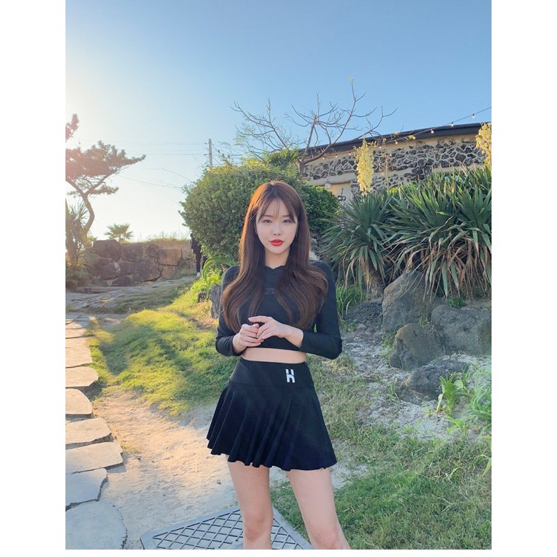 Đồ bơi bikini nữ dài tay quần váy 3 mảnh đen | BigBuy360 - bigbuy360.vn