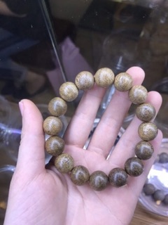 VÒNG TRẦM HƯƠNG
