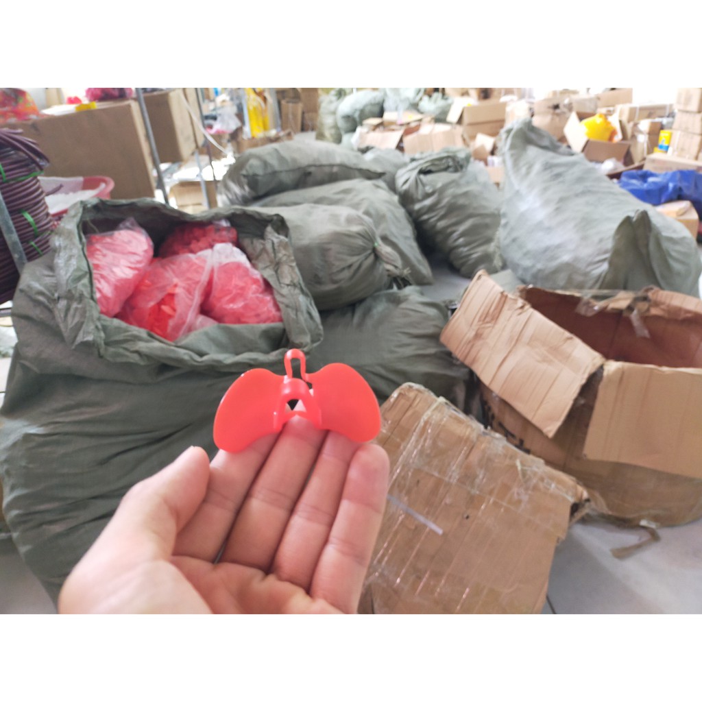 Com bo 50 kính đeo cho gà, chim trĩ loại kính kẹp lớn hàng chất lượng chuyên dụng