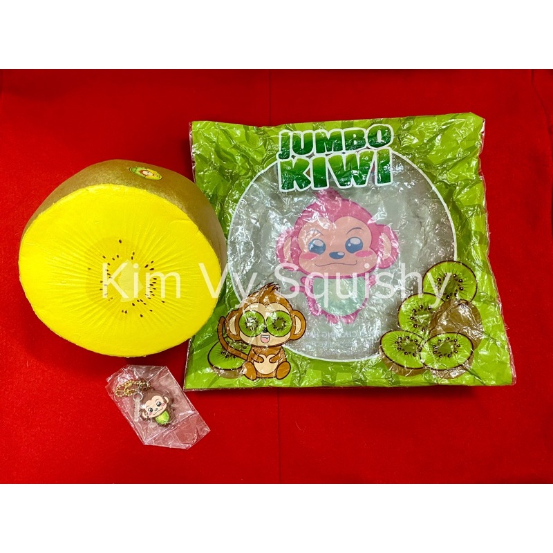 Squishy Kiwi Punimaru màu vàng ươm thơm mùi kiwi thật và siêu slow rising