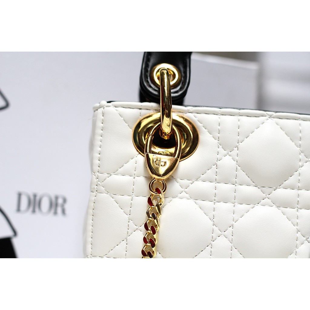 Túi Đeo Chéo 3ô da lì xích vàng có hộp