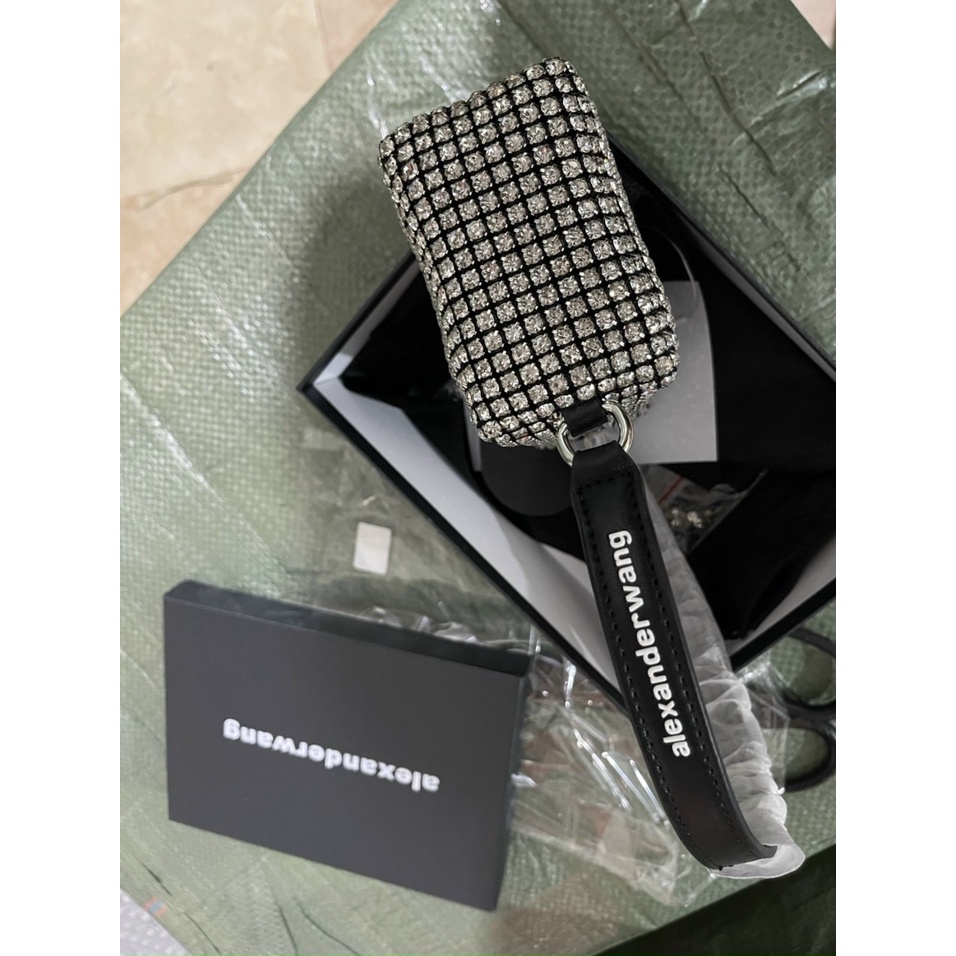 Túi Wang Đeo Chéo Nữ Kiêm Xách Tay 2 Qoai Tháo Rời Chất Liệu Ánh Kim Trang Trí Hạt Chuẩn Cao Cấp Phiên Bản Giới Trẻ