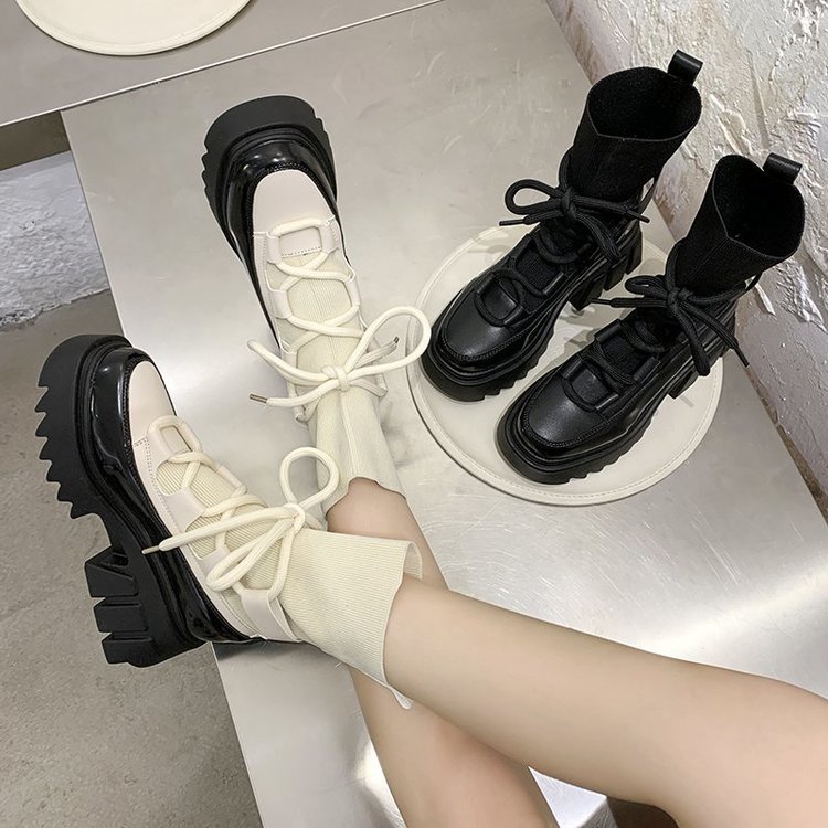 Giày bốt mũi vuông tăng chiều cao phối màu sắc cá tính hợp thời trang | BigBuy360 - bigbuy360.vn