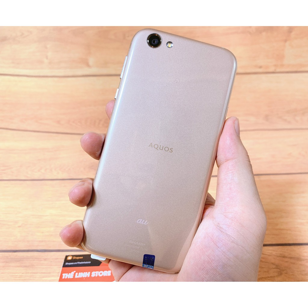 Điện thoại Sharp Aquos R  - Snap 835 Ram 4G 64G Màn 2K