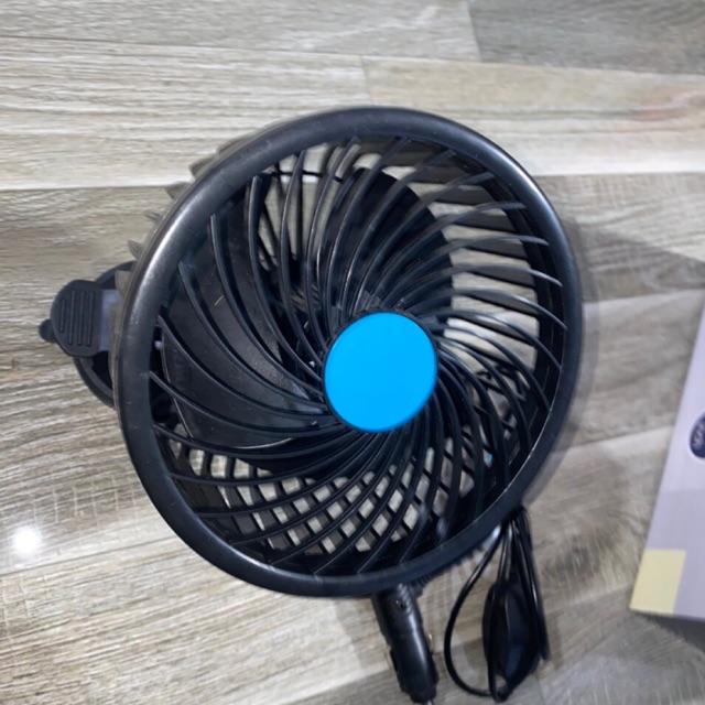 Sản phẩm gia đình làm: Combo 6 cái quạt dính kính có cả 12v và 24v
