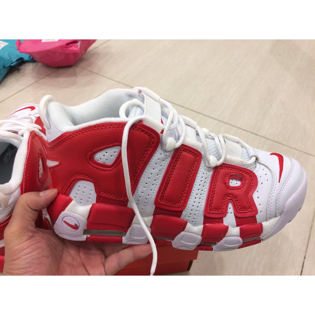 GIÀY THỂ THAO NIKE AIR MORE UPTEMPO MẦU TRẮNG CHỮ ĐỎ