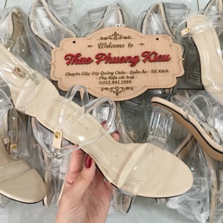 Sandal mica gót trong