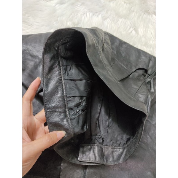 Chân váy da bò size M