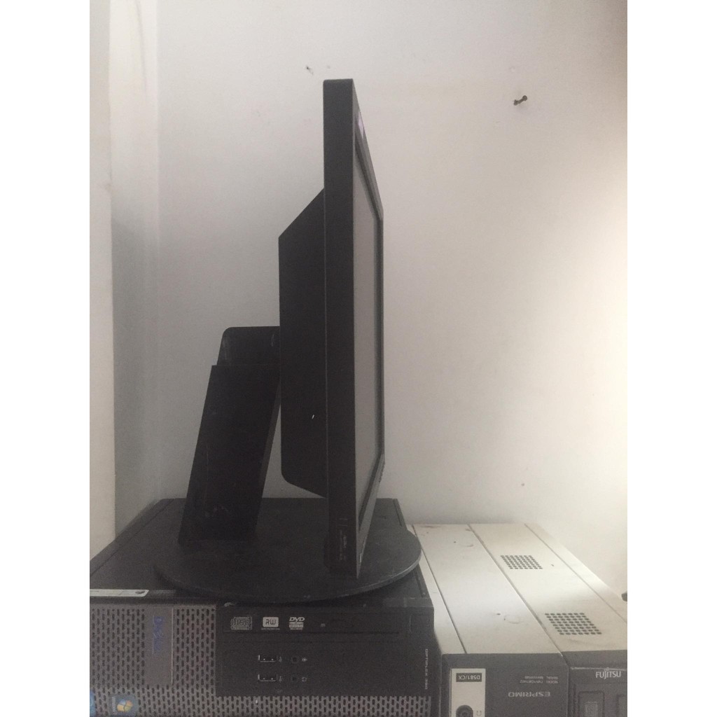 màn hình LCD 17 lenovo màu rất đẹp | BigBuy360 - bigbuy360.vn