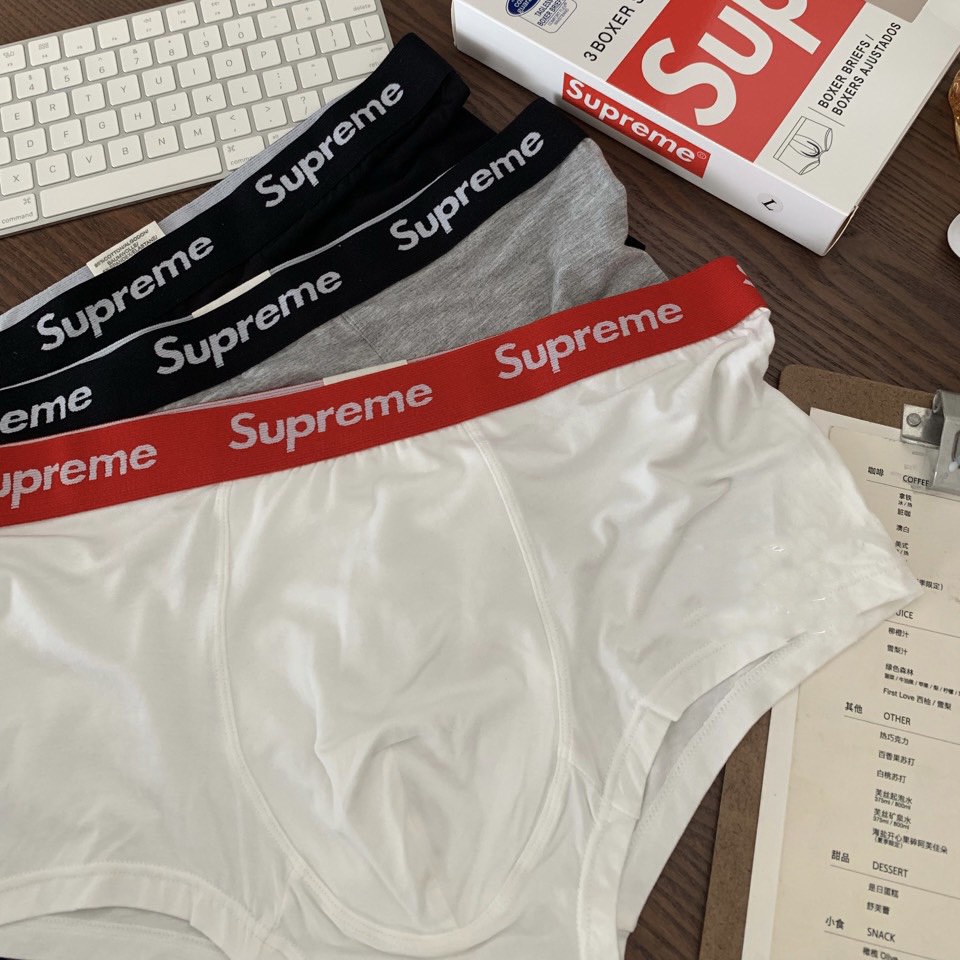 Quần lót nam Supreme Underwear nguyên hộp