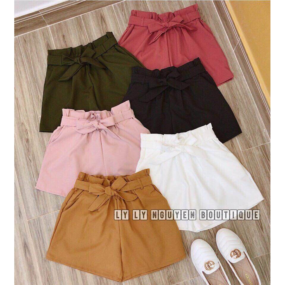 Quần short ống rộng kaki có nơ đen