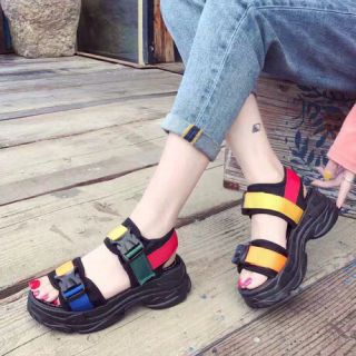 Sandal độn đế sắc màu mới