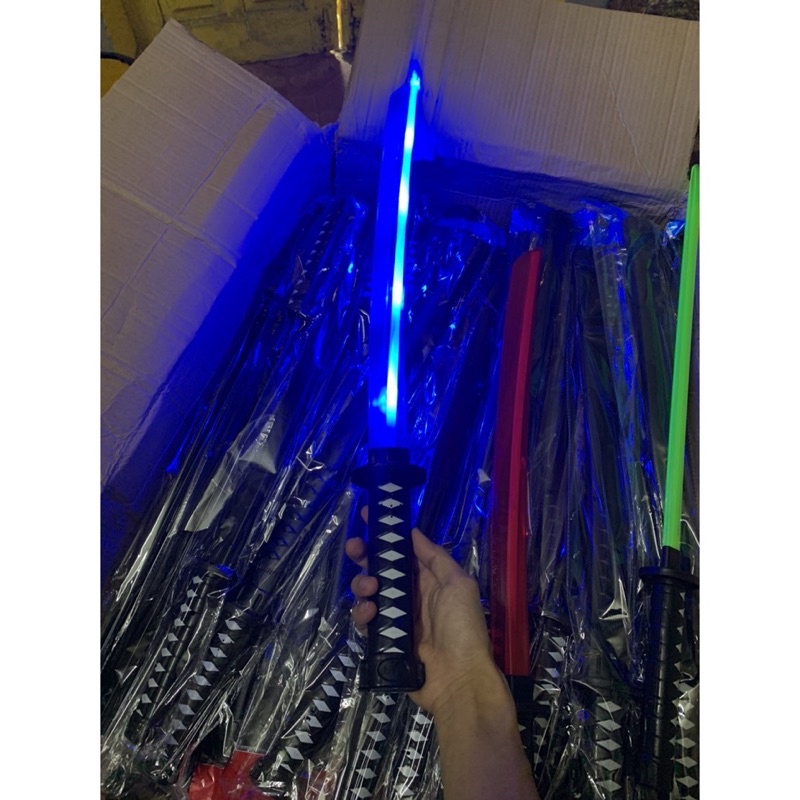 Đồ chơi kiếm phát sáng Katana