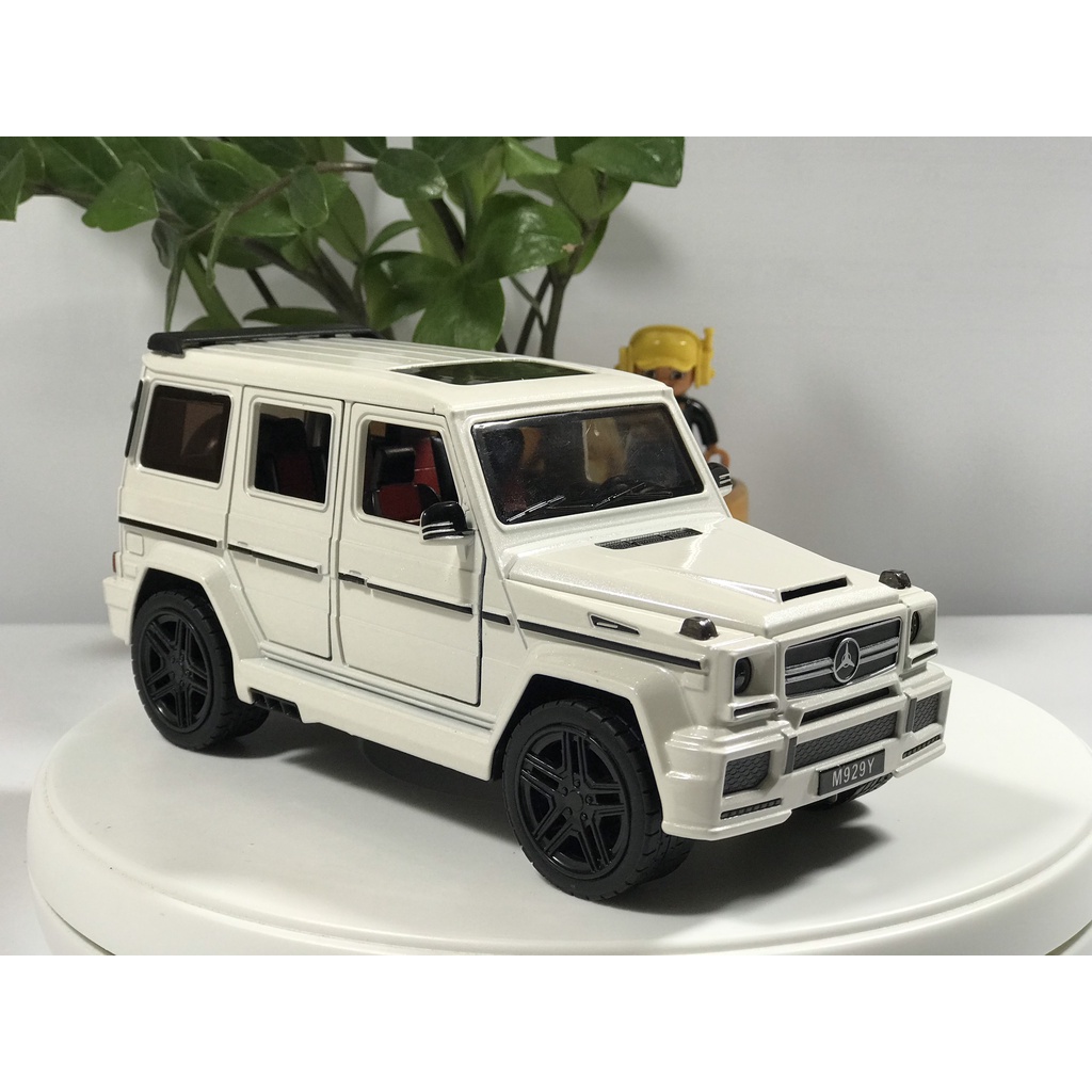 Mô hình xe ô tô Mercedes Benz G65 tỷ lệ 1:24 mới nhất