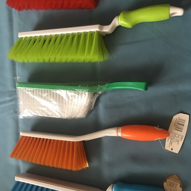 Chổi vệ sinh bàn bida ( có thể vệ sinh trong nhà)