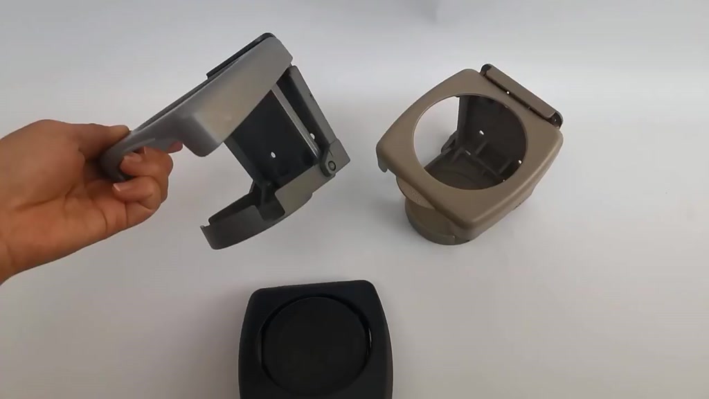 Phụ Kiện Đựng Chai Nước. Khay, Giá Để Chai Nước Uống Trên Ô Tô