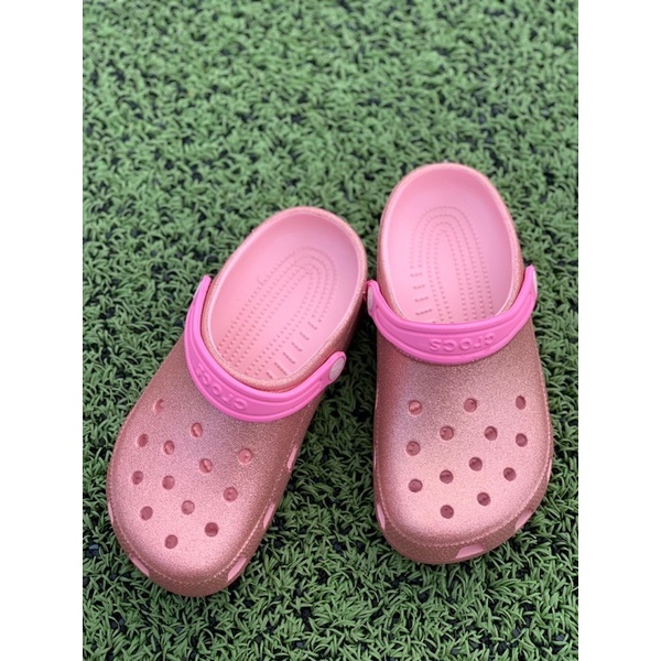 Giày cho mẹ và bé. size từ c5-m7. Giá 150-200k