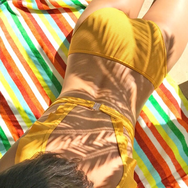 Bộ bikini đi biển cao cấp áo ngực chữ V | BigBuy360 - bigbuy360.vn