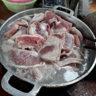 Bò khô làm từ thịt lợn Ngon & Chuẩn