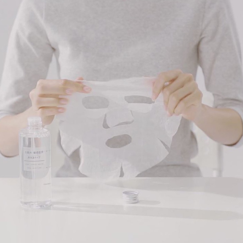 Toner Muji Light Toning Water