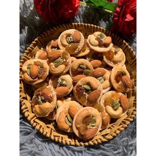 300g bánh đồng tiền mix hạt điều,nho,hạnh nhân...