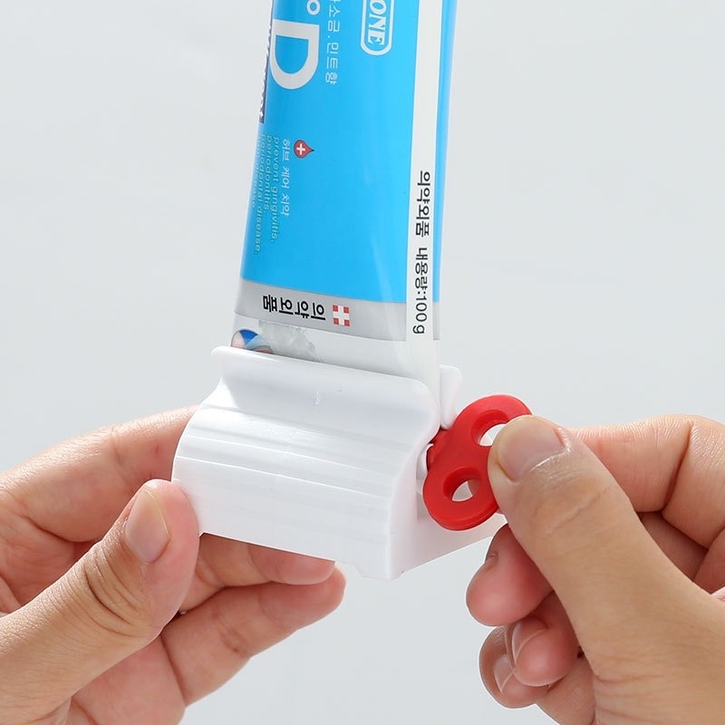 Dụng Cụ Nặn Kem Đánh Răng Tiện Lợi