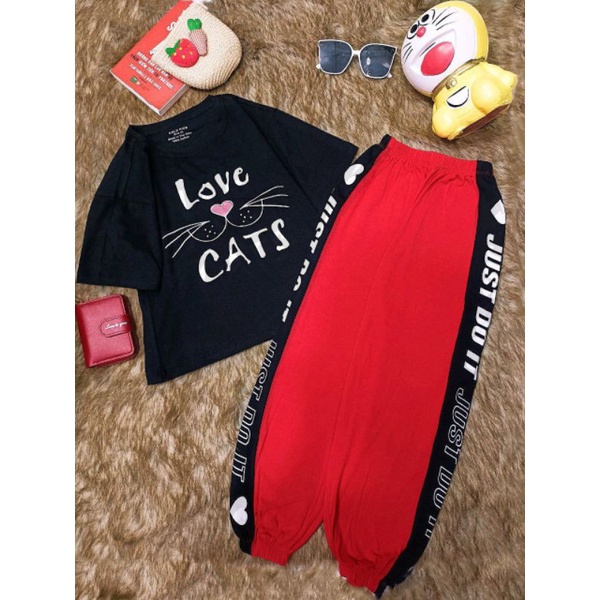 Bộ tay ngắn quần dài bé gái hình Love Cat xinh xắn quần phối MOMMAX KIDS cho bé từ 4- 14 tuổi