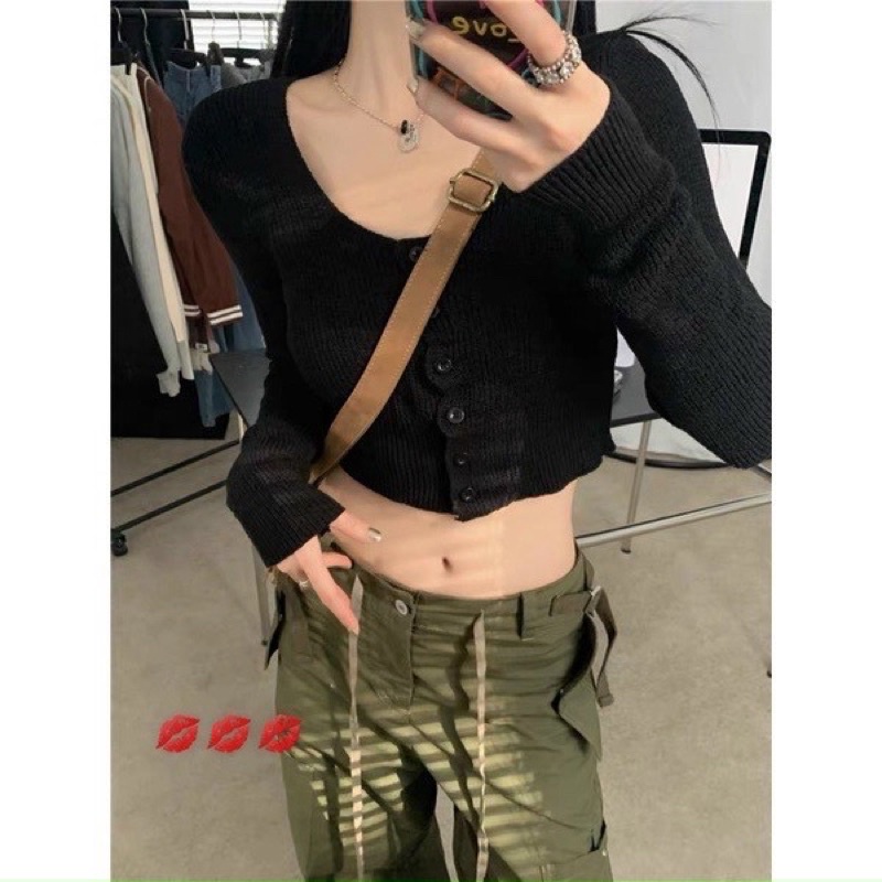 Áo len Cúc Croptop Dài Tay Cổ Vuông