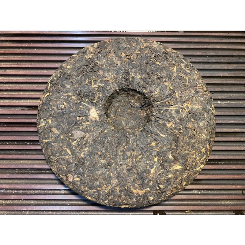 Trà Phổ Nhĩ Băng Đảo Chín-Vân Nam Bánh 357g Sản Xuất Năm 2016