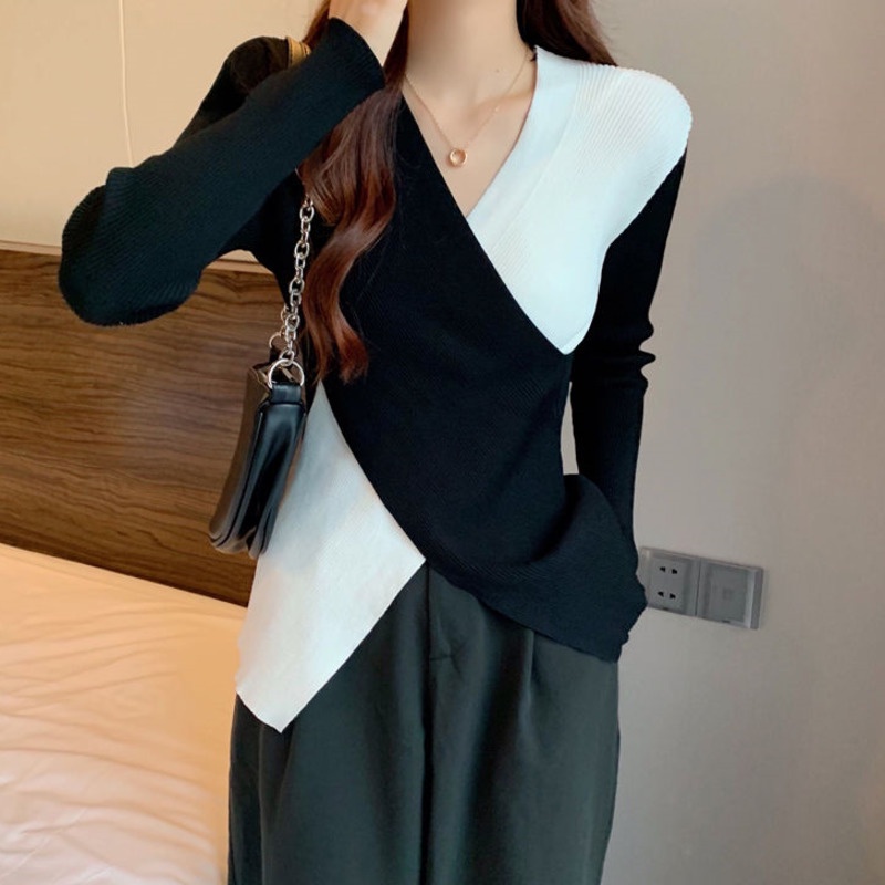 Áo len tay dài cổ chữ V màu trắng đen thời trang cho nữ