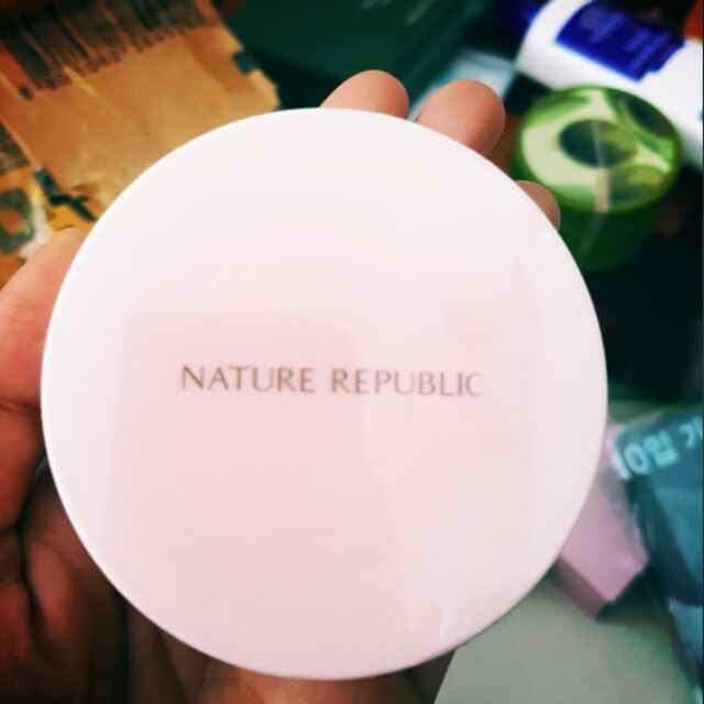 Cushion nature republic