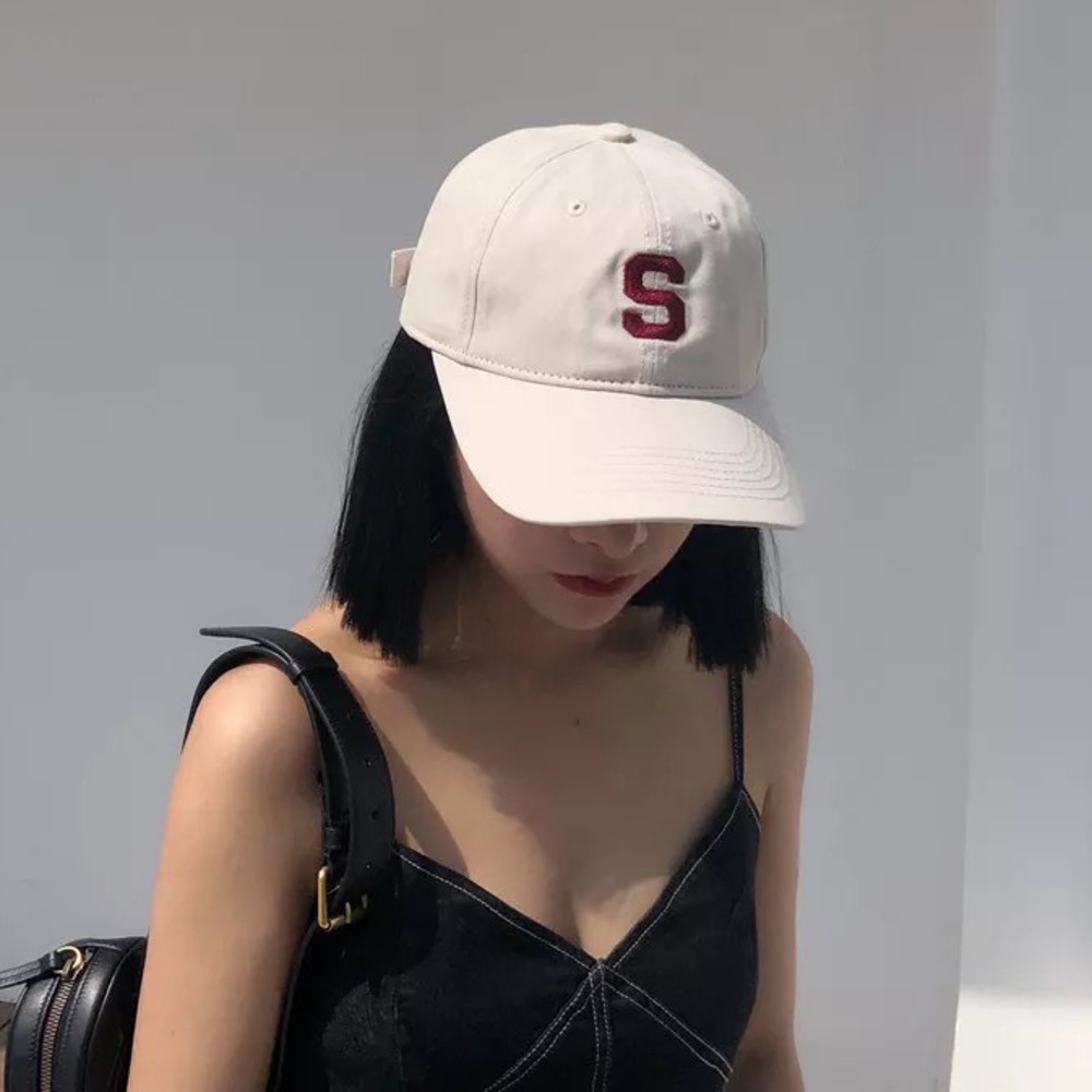 Mũ Lưỡi Trai Màu Trắng Đen In Chữ Phong Cách Đường Phố Hàn Quốc Dễ Phối Đồ 19032