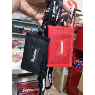 Ví đeo Supreme