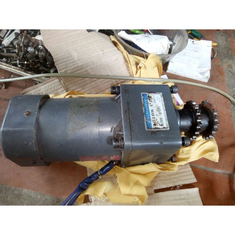 Mô tơ giảm tốc 150 w