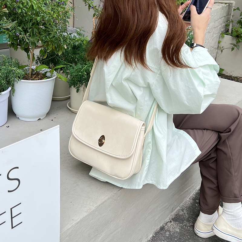 Túi Đeo Vai Nắp Gập Kích Thước Lớn Mới Cho Nữ