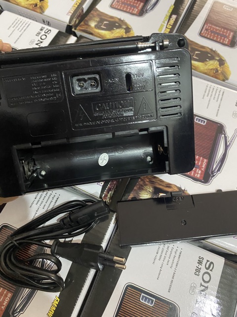 Đài radio sony SW-703 AC
