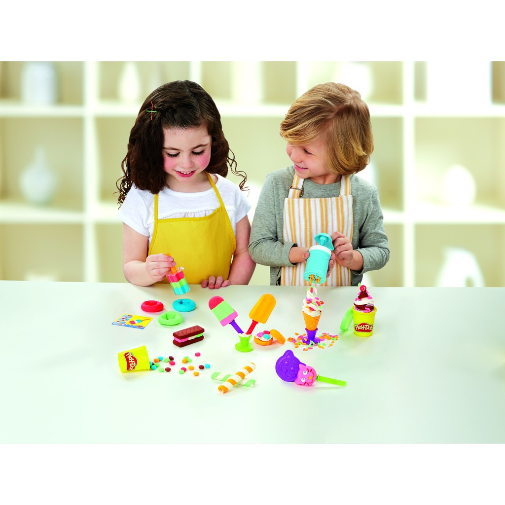 Bột nặn PLAY DOH - Bộ làm kem mát lạnh E0042